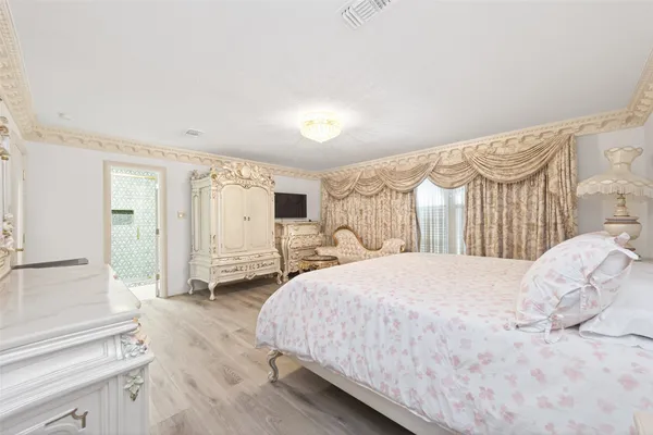 $3,500,000 | 24 Windermere Lane, Houston, TX 77063