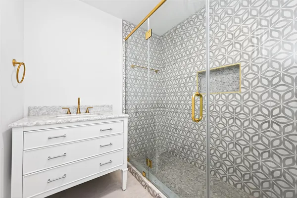 $3,500,000 | 24 Windermere Lane, Houston, TX 77063