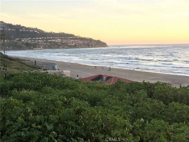 $6,000 | 191 C. Mayor, Redondo Beach, CA 90277