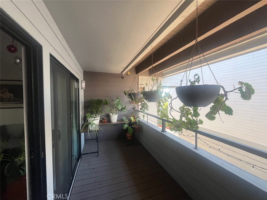 191 C. Mayor Redondo Beach, CA 90277 - Photo 5 of 20