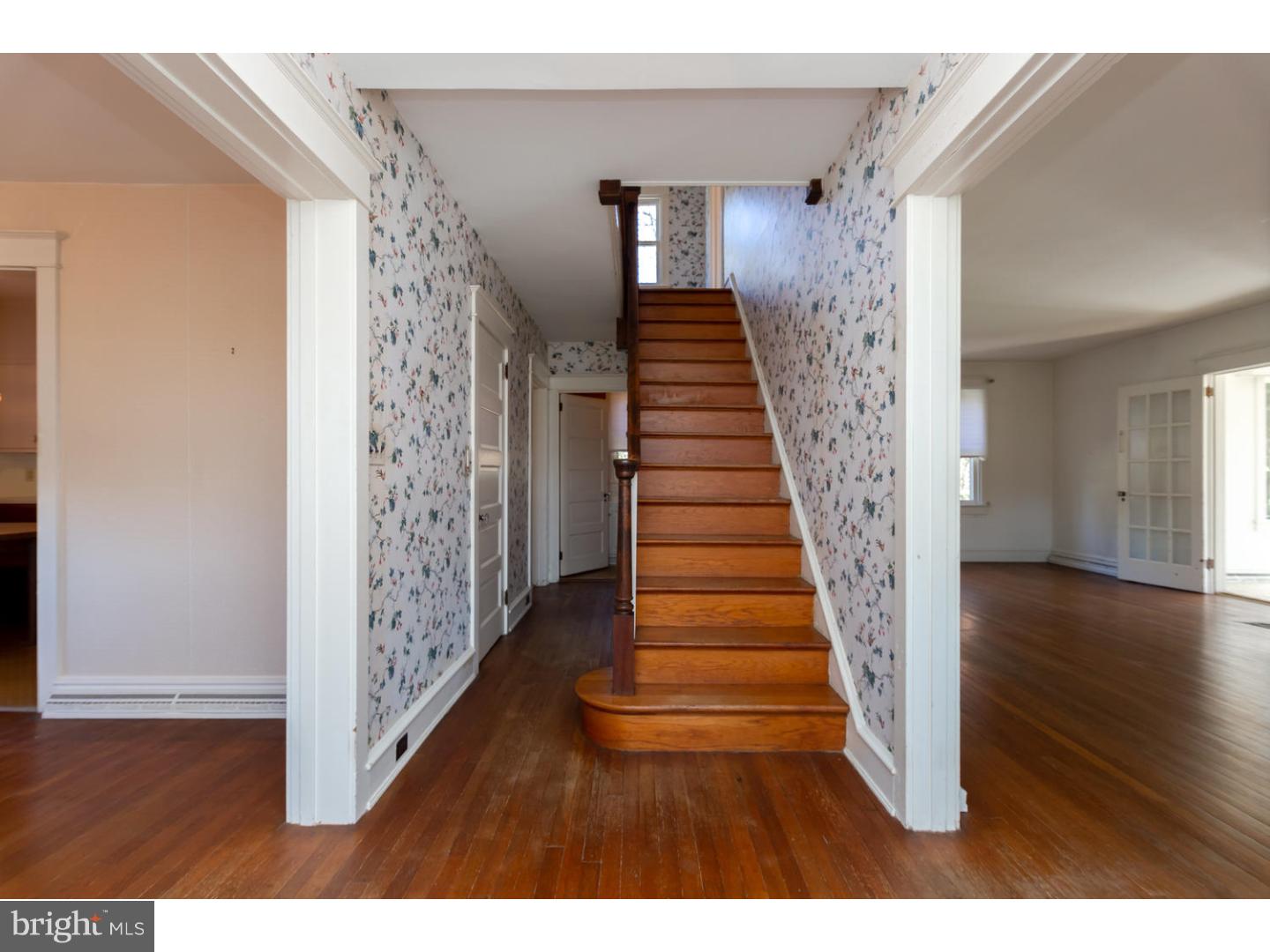 152 Sheehan Road Avondale, PA 19311 - Photo 14 of 25 Foyer