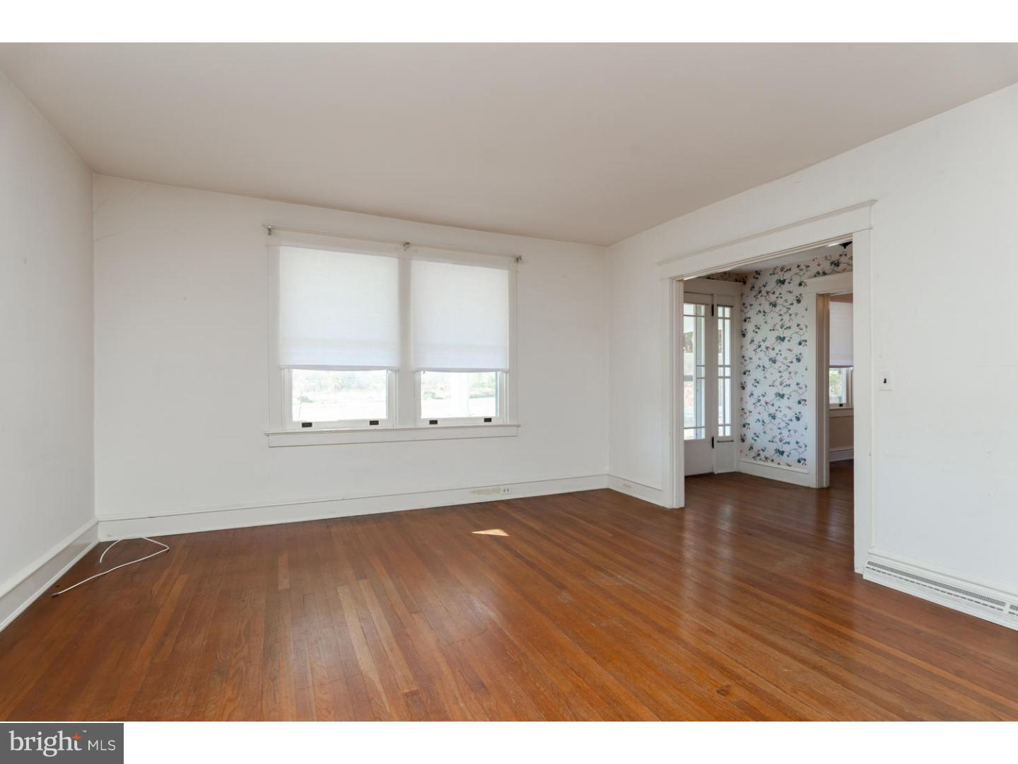152 Sheehan Road Avondale, PA 19311 - Photo 18 of 25 Living Room