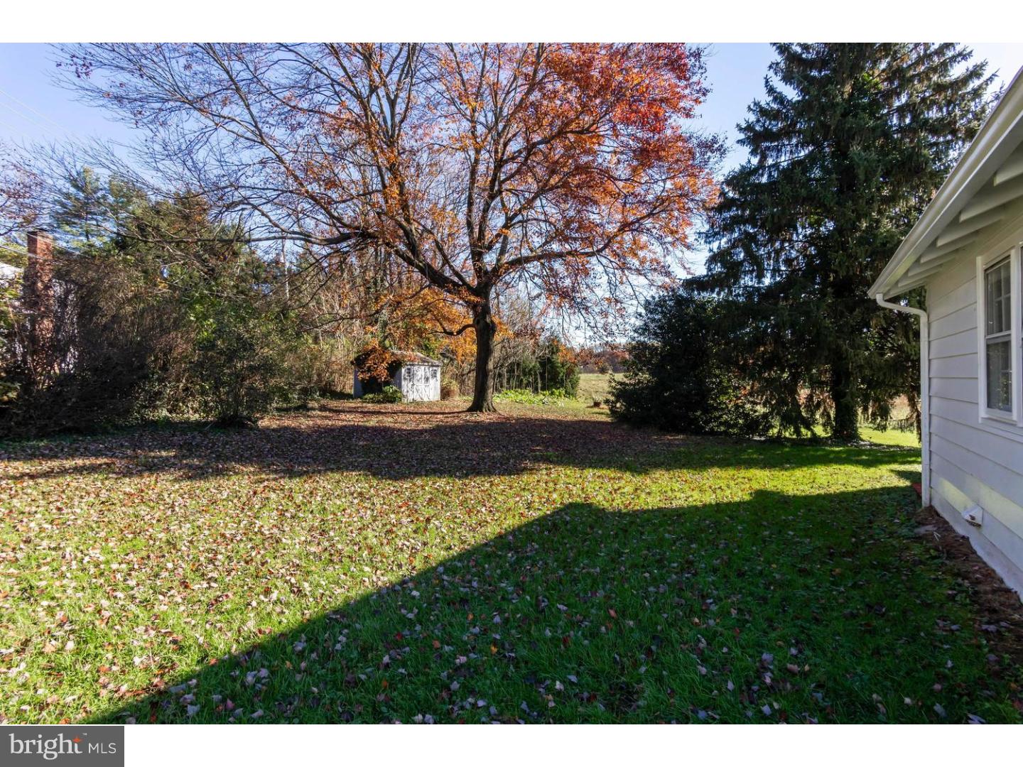 152 Sheehan Road Avondale, PA 19311 - Photo 4 of 25 Side Yard