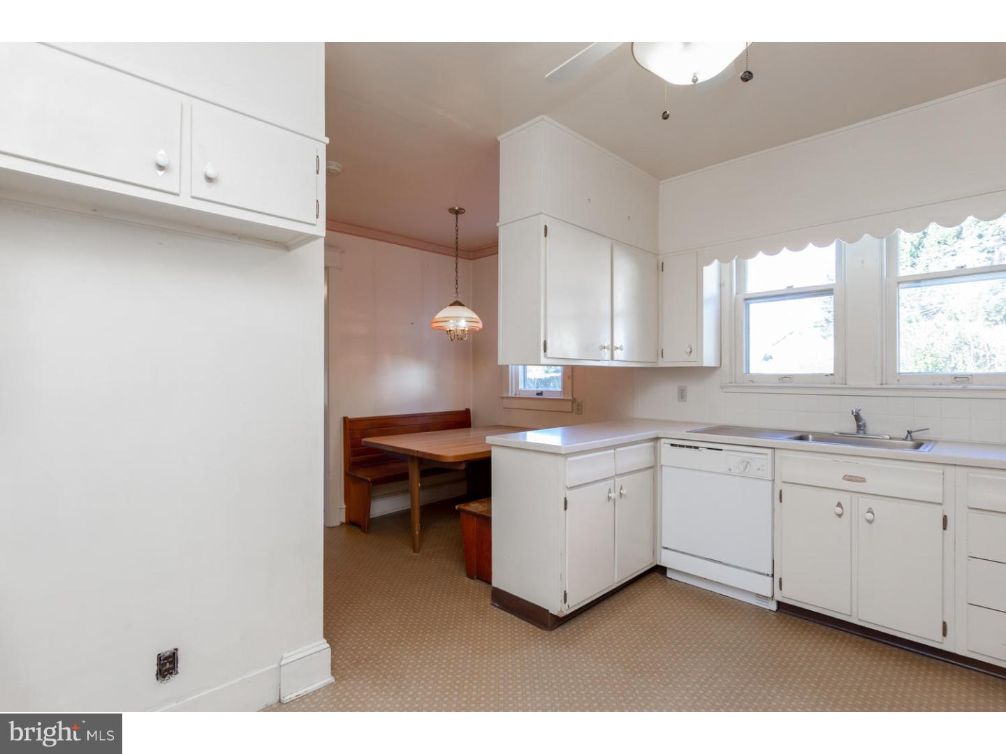 152 Sheehan Road Avondale, PA 19311 - Photo 8 of 25 Kitchen