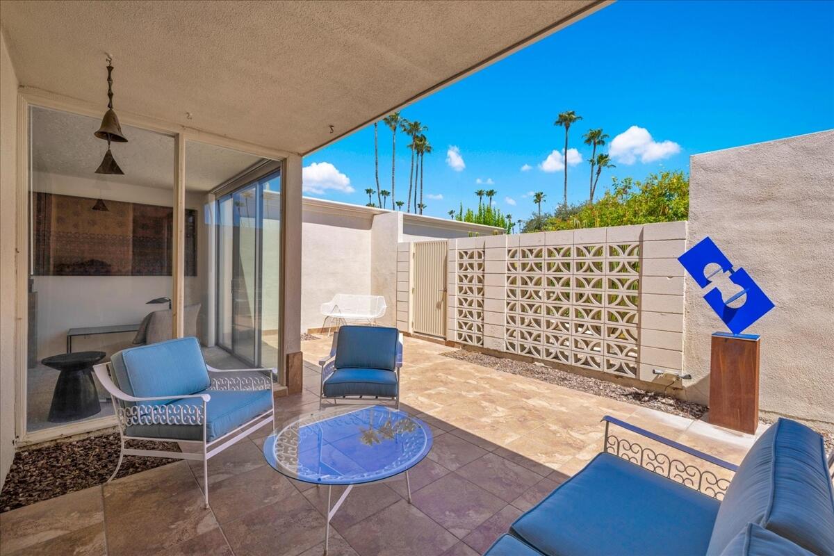 1859 Sandcliff Road Palm Springs, CA 92264 - Photo 13 of 37 Large Patio
