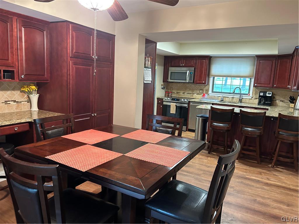 2139 Amlisa Road Nazareth, PA 18064 - Photo 17 of 35 a view of a dining room with furniture