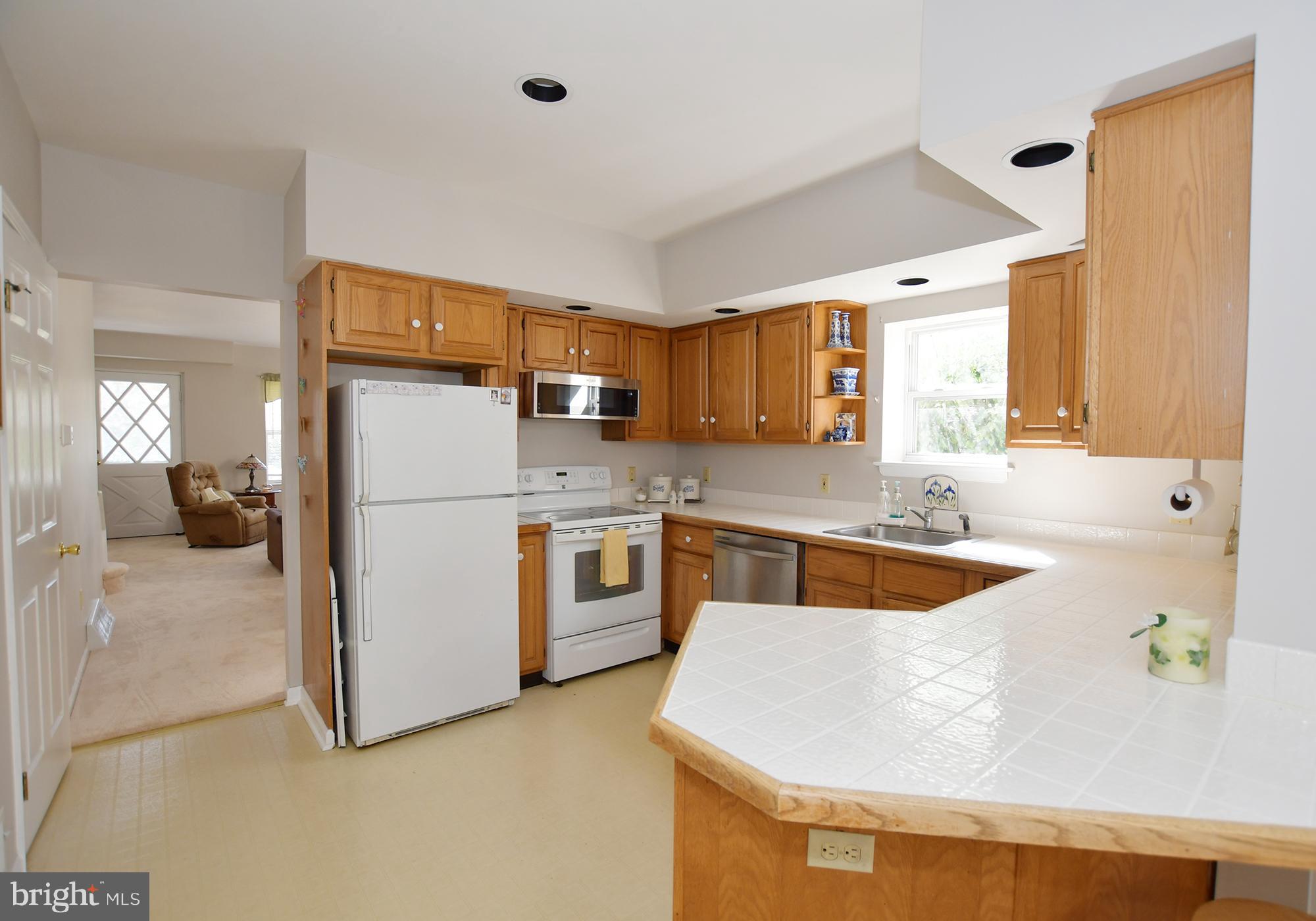256 Powell Road Springfield, PA 19064 - Photo 15 of 34 Kitchen