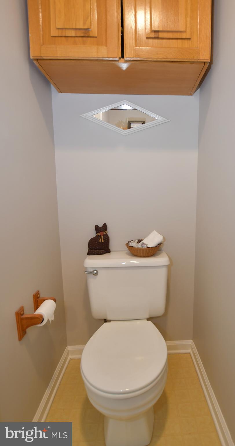 256 Powell Road Springfield, PA 19064 - Photo 20 of 34 Main floor powder room