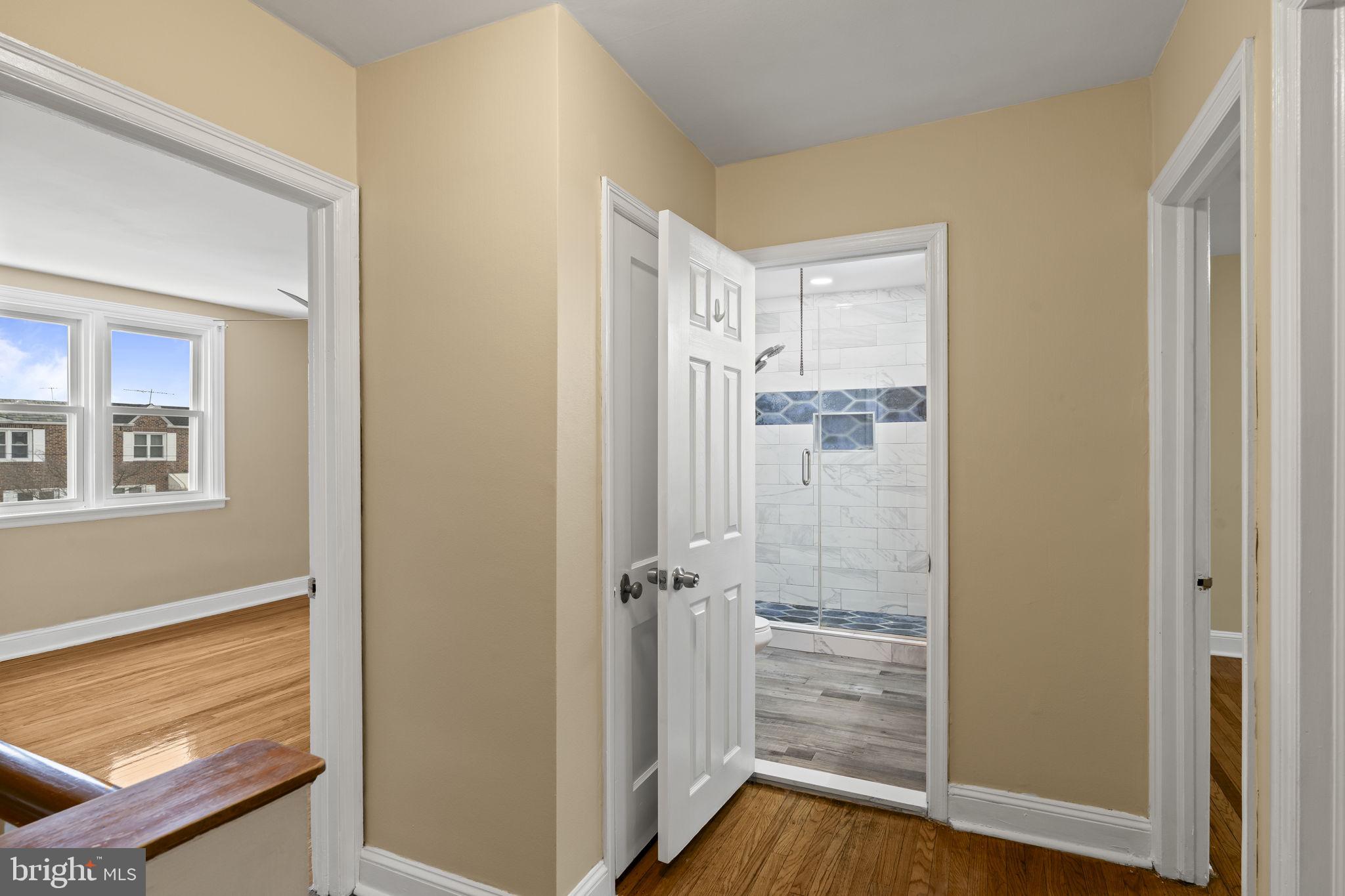 434 Edgemore Road Philadelphia, PA 19151 - Photo 8 of 21 hallway