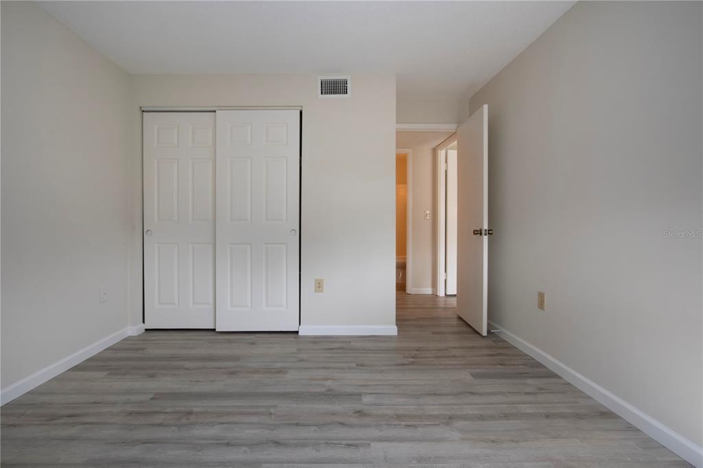 3259 South Beneva Road, Unit 102 Sarasota, FL 34232 - Photo 19 of 38 a view of an empty room