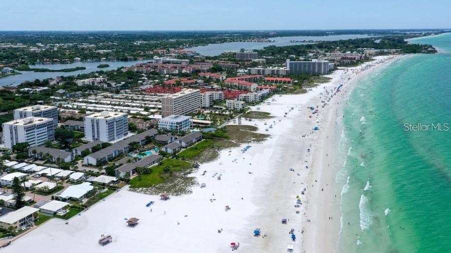 3259 South Beneva Road, Unit 102 Sarasota, FL 34232 - Photo 38 of 38 a view of a city