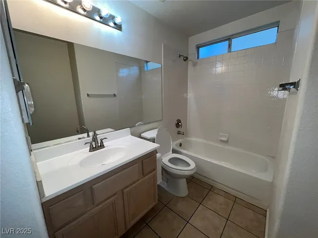 $2,135 | 1708 Eagle Peak Way, Las Vegas, NV 89134
