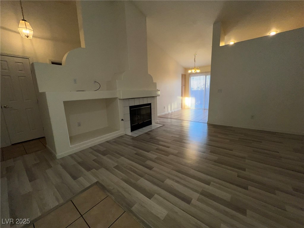 1708 Eagle Peak Way Las Vegas, NV 89134 - Photo 3 of 17