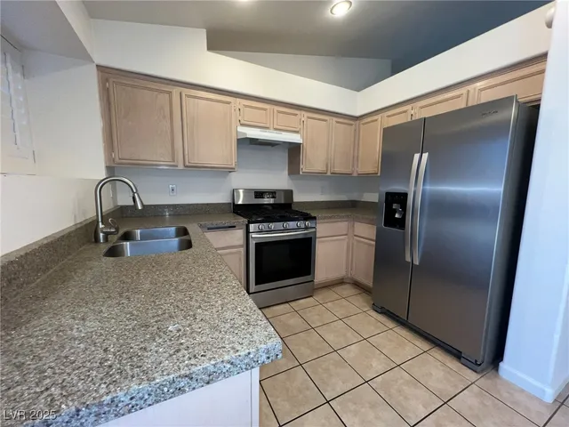 $2,085 | 1708 Eagle Peak Way, Las Vegas, NV 89134