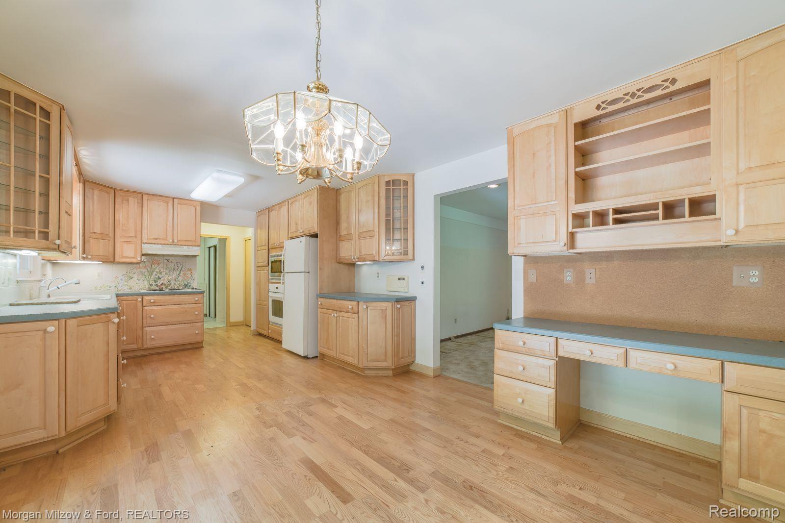 1845 North Livernois Road Rochester, MI 48306 - Photo 19 of 38 Gallery Image 19