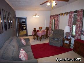 2313 Chinchilla Lane Springfield, IL 62702 - Photo 5 of 9 Gallery Image 5