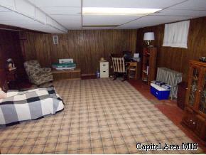 2313 Chinchilla Lane Springfield, IL 62702 - Photo 6 of 9 Gallery Image 6