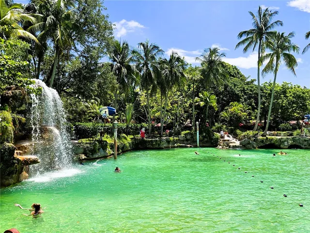 $7,000 | 104 Santander Avenue, Coral Gables, FL 33134