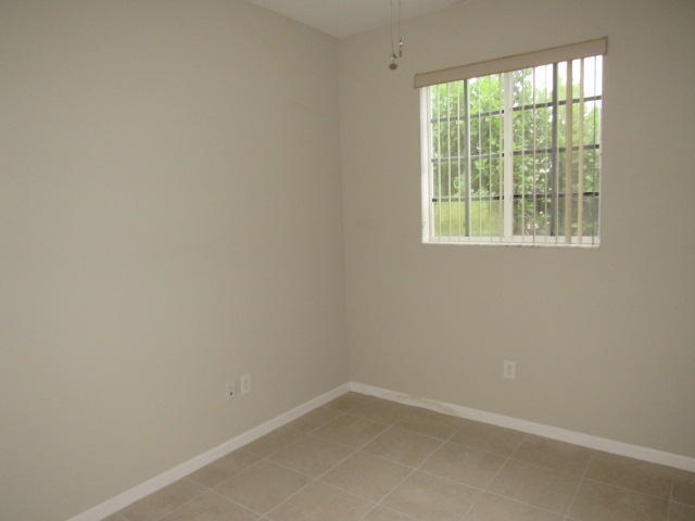 1925 Marsh Harbor Drive Riviera Beach, FL 33404 - Photo 12 of 21 20160123162622461363000000-o