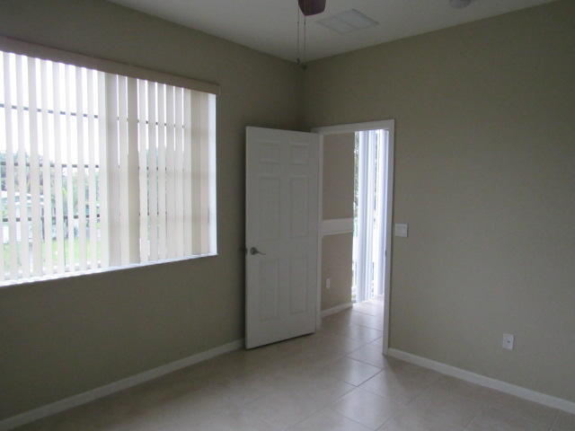 1925 Marsh Harbor Drive Riviera Beach, FL 33404 - Photo 17 of 21 20160123162636796245000000-o