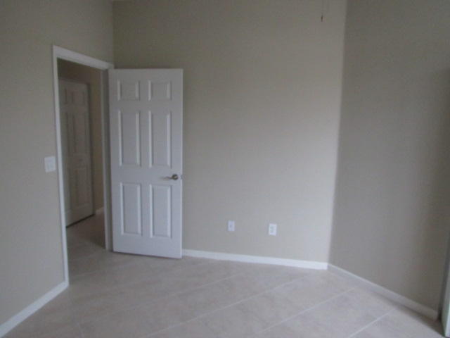 1925 Marsh Harbor Drive Riviera Beach, FL 33404 - Photo 9 of 21 20160123162614576593000000-o