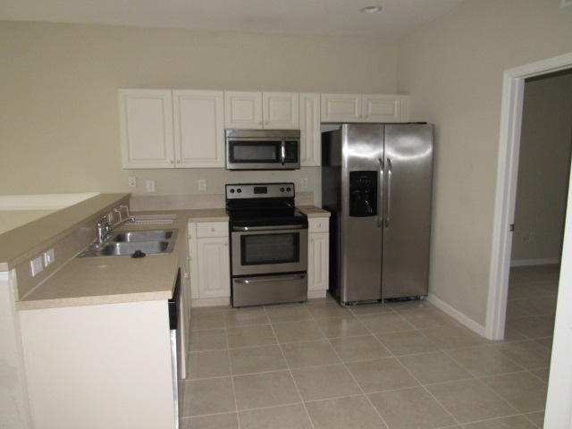 1925 Marsh Harbor Drive Riviera Beach, FL 33404 - Photo 10 of 21 20160123162617146577000000-o