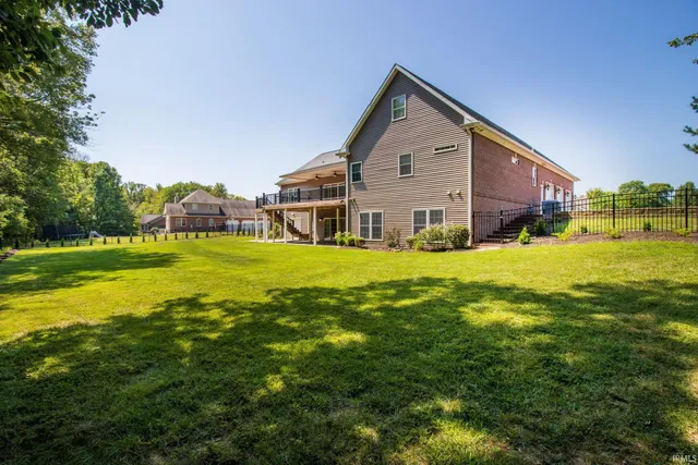 $845,000 | 1066 North Aspen Drive, Vincennes, IN 47591