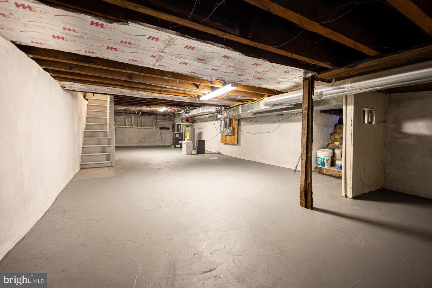 2106 Manton Street Philadelphia, PA 19146 - Photo 31 of 34 a view of empty room with wooden ceiling