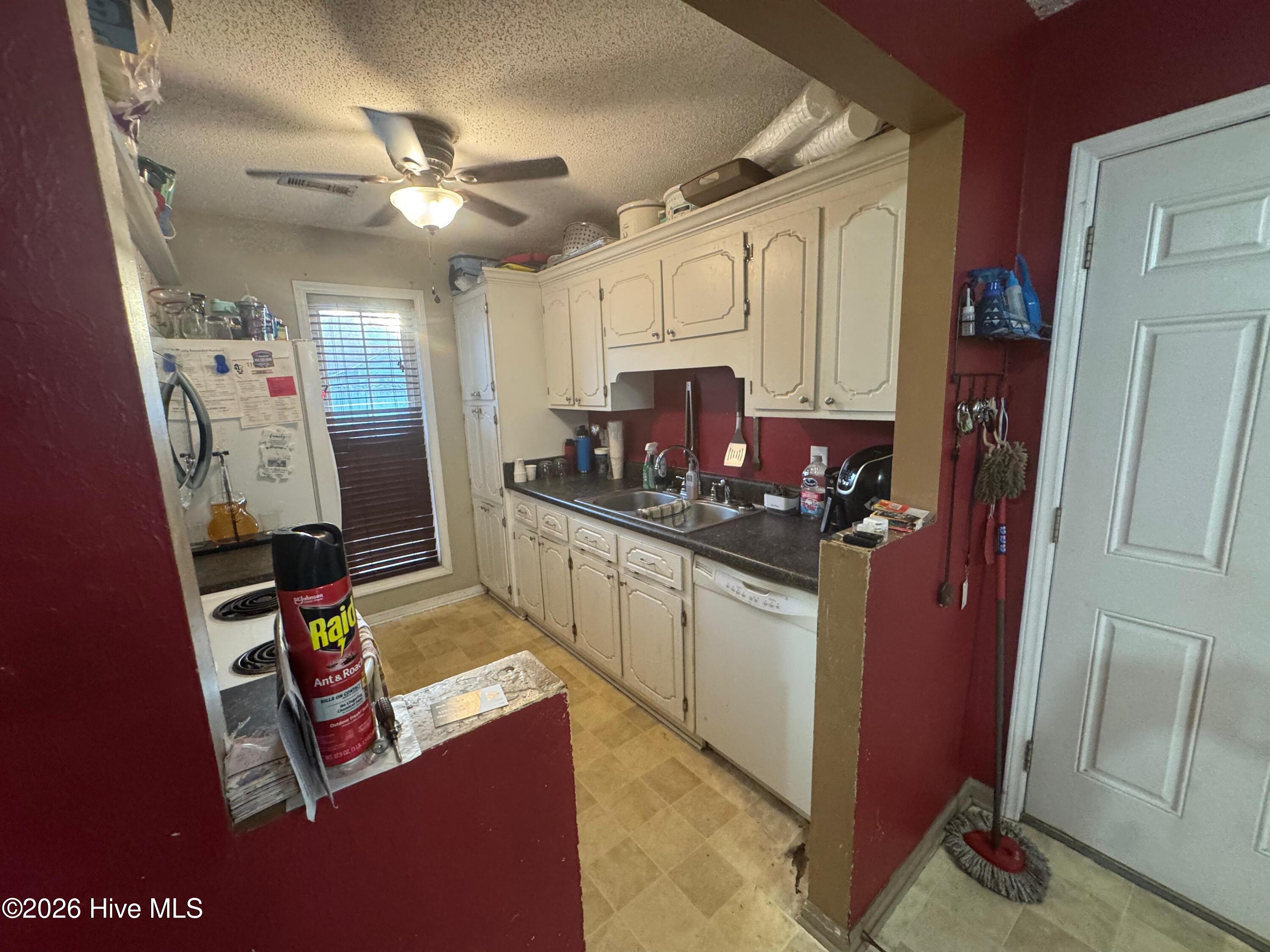 166 Bayberry Road Newport, NC 28570 - Photo 8 of 34 IMG-20260226-WA0084