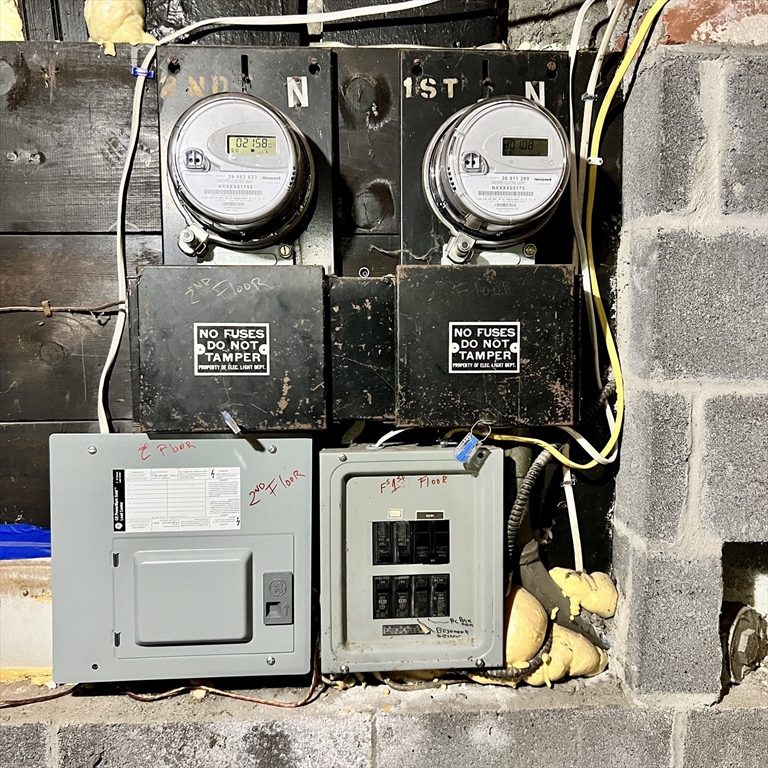 68 Springfield Street Chicopee, MA 01013 - Photo 38 of 41