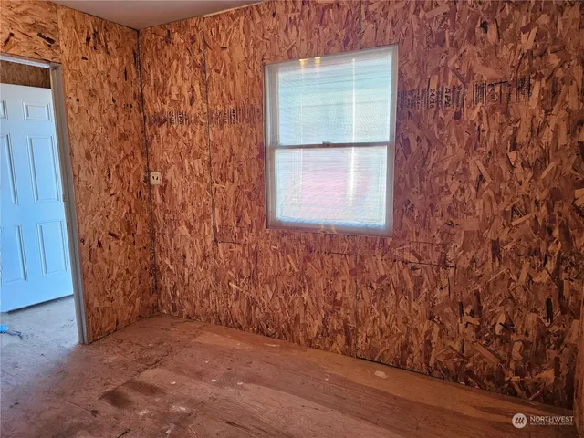 $160,000 | 415 West Main Street, Almira, WA 99103