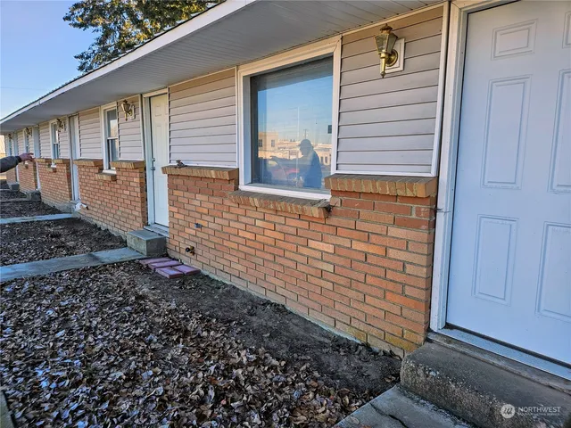 $160,000 | 415 West Main Street, Almira, WA 99103