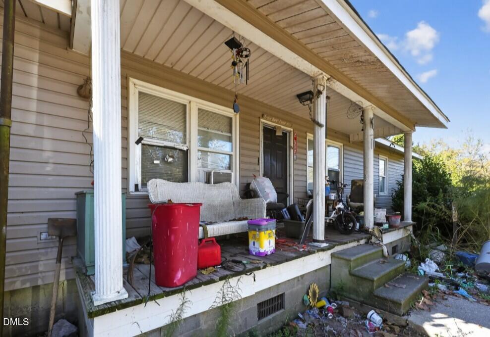 1269 Faith Road Pembroke, NC 28372 - Photo 8 of 32 9