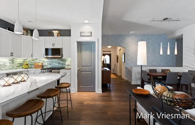 $760,000 | 12524 Retreat Drive, Unit 27, Grand Haven, MI 49417