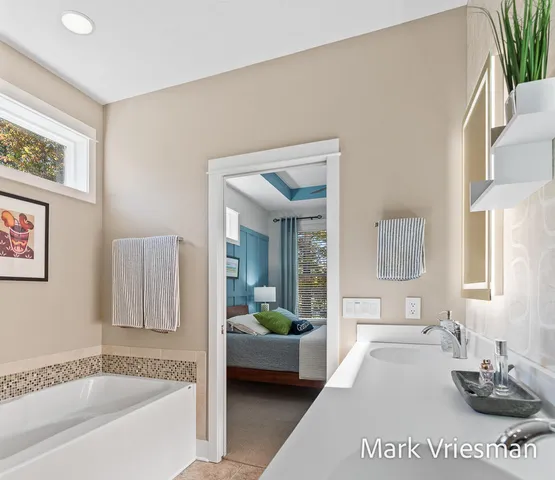 $760,000 | 12524 Retreat Drive, Unit 27, Grand Haven, MI 49417