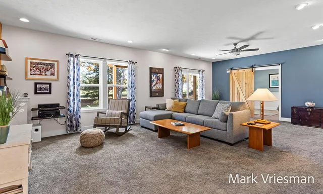 $760,000 | 12524 Retreat Drive, Unit 27, Grand Haven, MI 49417