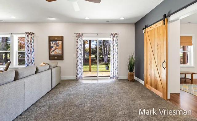 $760,000 | 12524 Retreat Drive, Unit 27, Grand Haven, MI 49417