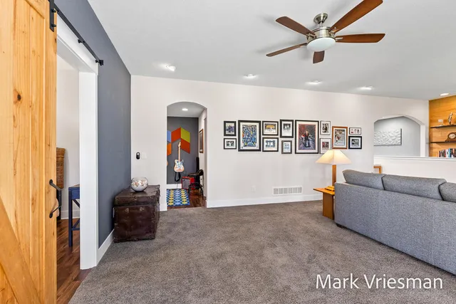 $760,000 | 12524 Retreat Drive, Unit 27, Grand Haven, MI 49417