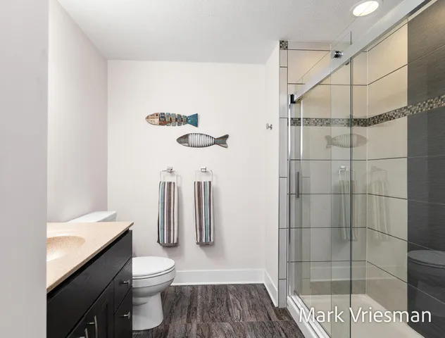 $760,000 | 12524 Retreat Drive, Unit 27, Grand Haven, MI 49417