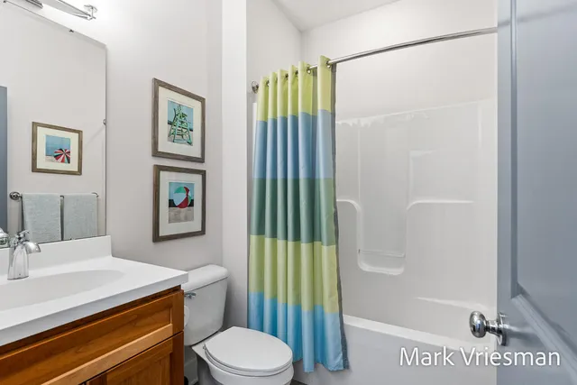 $760,000 | 12524 Retreat Drive, Unit 27, Grand Haven, MI 49417