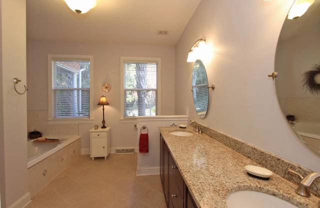 2400 Vaucluse Road Charleston, SC 29414 - Photo 19 of 29 2400 Vaucluse Rd (19)0019