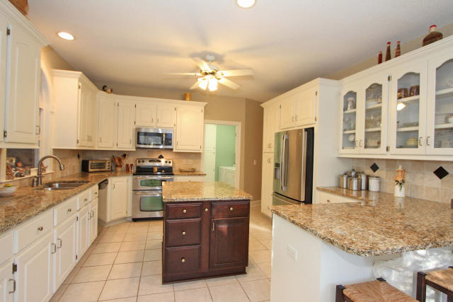 2400 Vaucluse Road Charleston, SC 29414 - Photo 9 of 29 Vaucluse Rd (17)0017