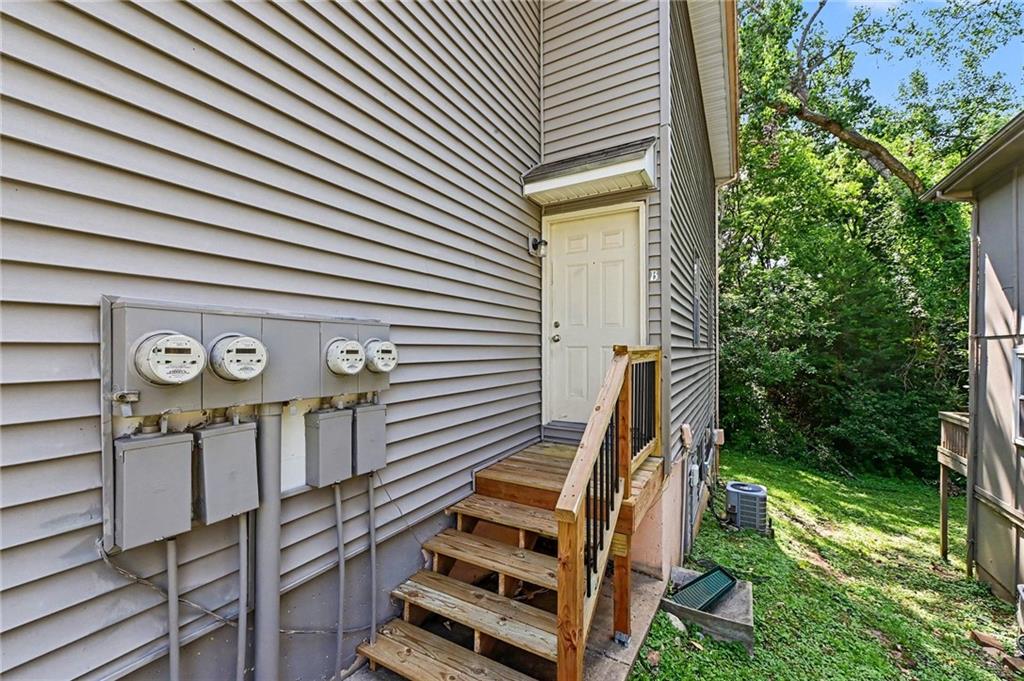 8213-8215 North Everton Avenue Kansas City, MO 64152 - Photo 18 of 18