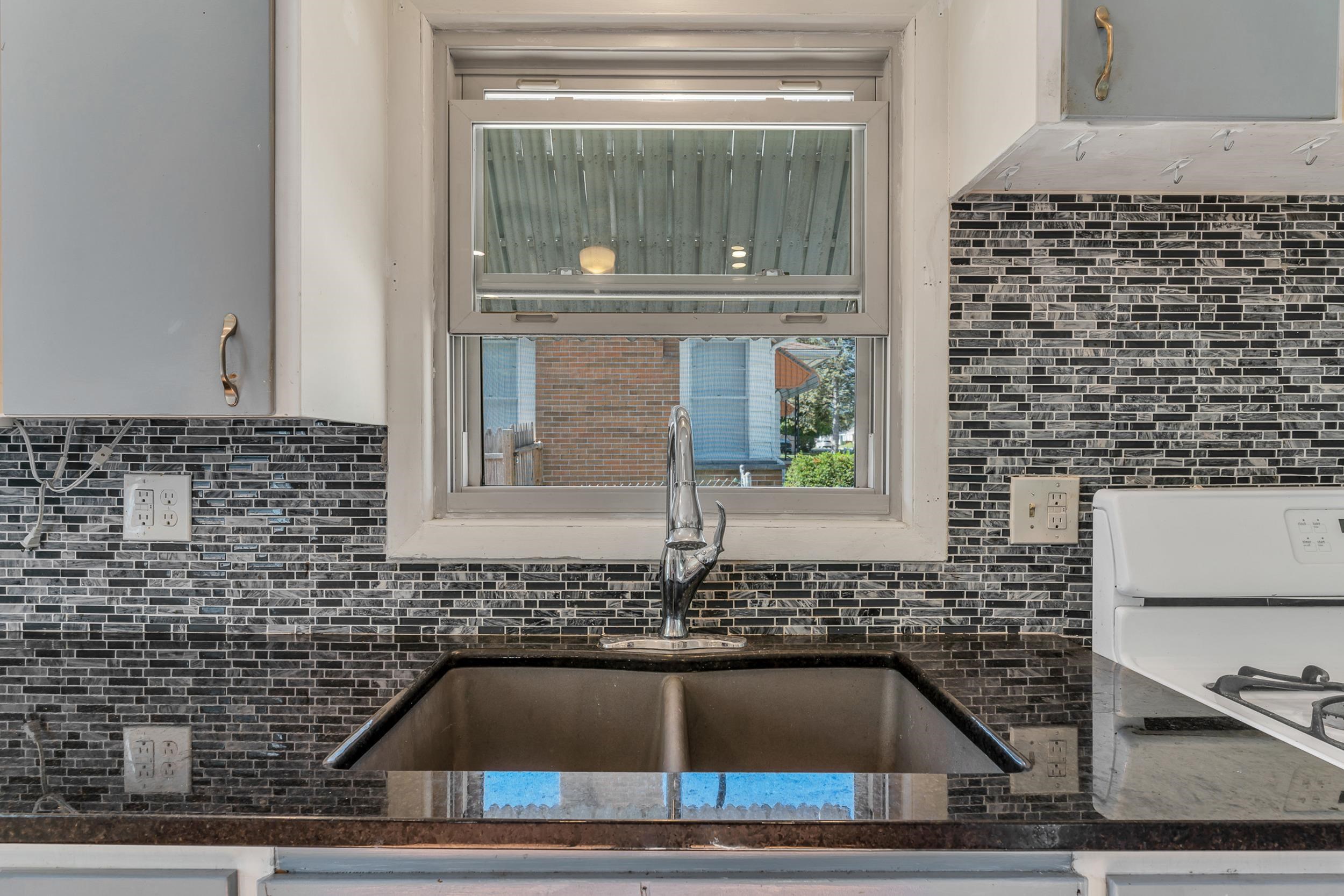 3101 Miller Road Flint, MI 48503 - Photo 20 of 30 50154896-32de5dfa-2875-412b-9f4f-f164c0a3201a.JPG