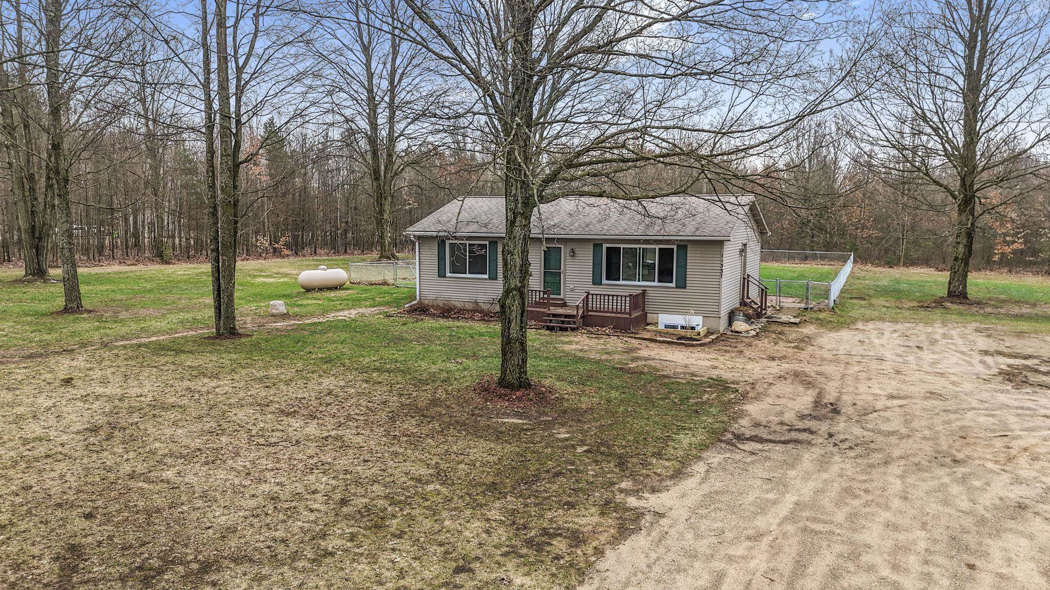 11337 Riley Road Interlochen, MI 49643 - Photo 23 of 29