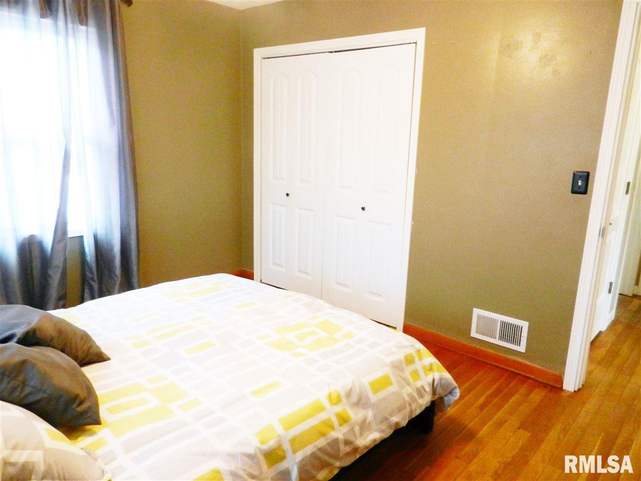 4227 North Gate Ridge Road Peoria, IL 61614 - Photo 11 of 29 Gallery Image 11