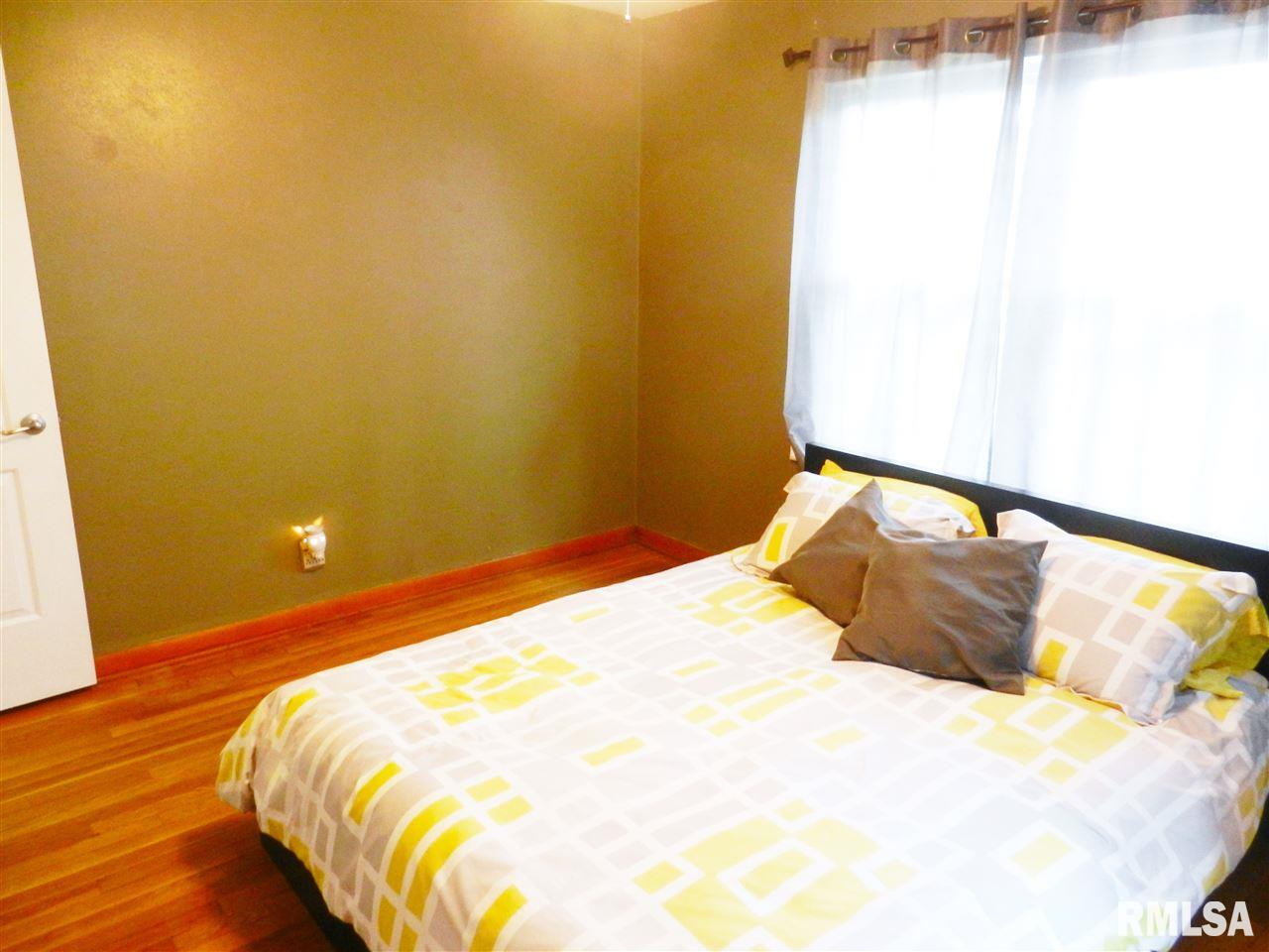 4227 North Gate Ridge Road Peoria, IL 61614 - Photo 12 of 29 Gallery Image 12