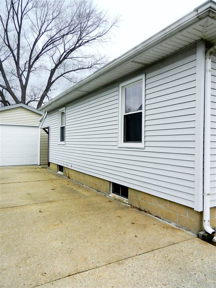 4227 North Gate Ridge Road Peoria, IL 61614 - Photo 25 of 29 Gallery Image 25