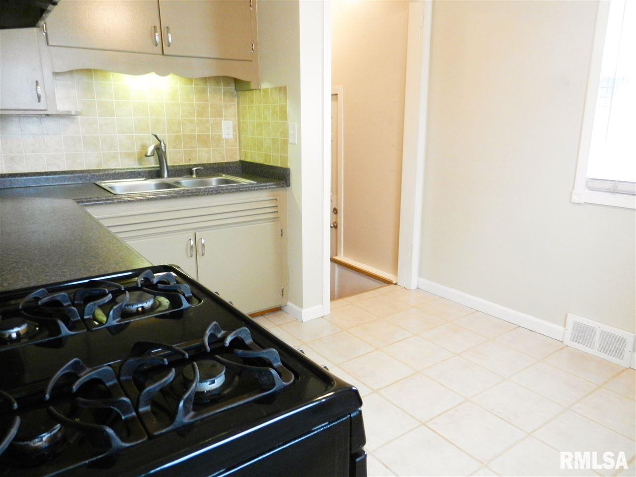 4227 North Gate Ridge Road Peoria, IL 61614 - Photo 7 of 29 Gallery Image 7