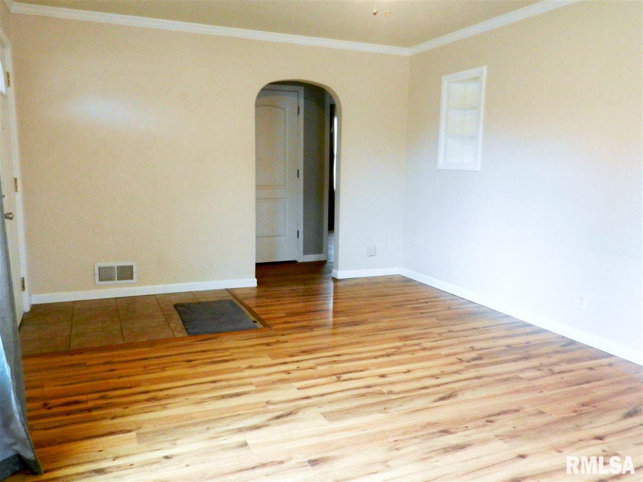 4227 North Gate Ridge Road Peoria, IL 61614 - Photo 9 of 29 Gallery Image 9